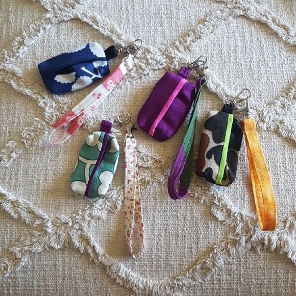 Patch & Roam Mix & Match Bundle Zero Waste Wristlet & Doggy Poo Bag Bundle - Picture 1 of 7